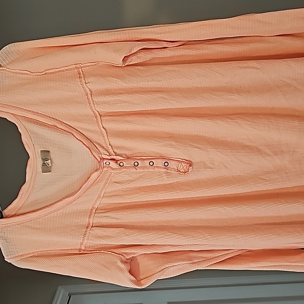 True Craft, 2 long sleeve shirts, peach, blue, white, Size XL - Picture 7 of 10